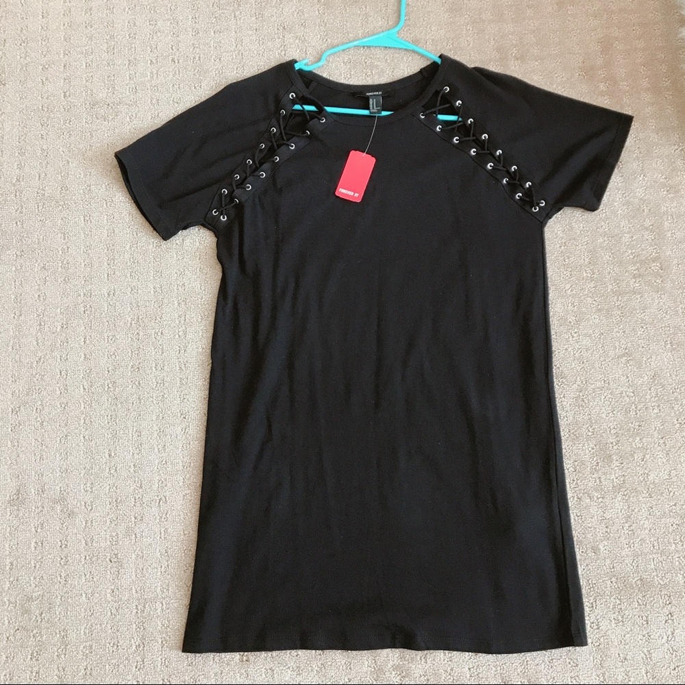 NWT Black Lace Up Sleeve T-shirt Dress